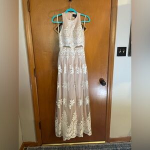 Size 2 Avery G bohemian Faux 2 piece, lace wedding bridal/prom/homecoming dress